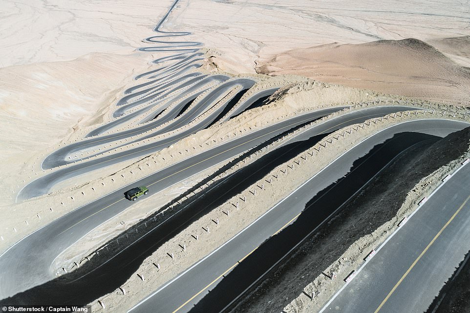Road in China with jaw-dropping hairpins now a tourist attraction