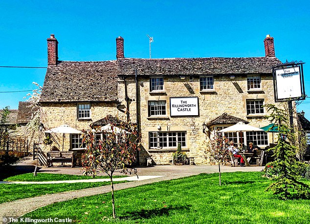 Inside the charming 17th-century pub with rooms in Oxfordshire that Winston Churchill used to visit
