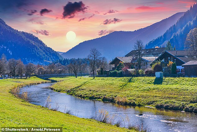 The Passion Play finale of this coach trip in Bavaria is one of Germany’s great spectacles