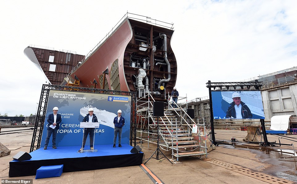 Video shows how construction of Royal Caribbean cruise ship Utopia of the Seas is well under way
