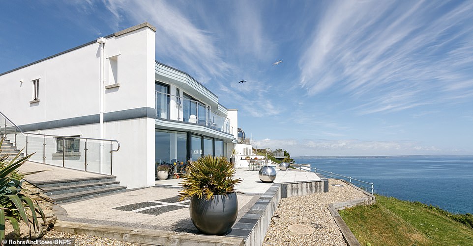 Dramatic clifftop home that makes you feel you are on the edge of the world is for sale for £1.95m