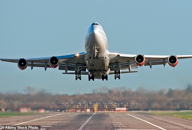 Airlines put on bankruptcy alert as winter squeeze looms