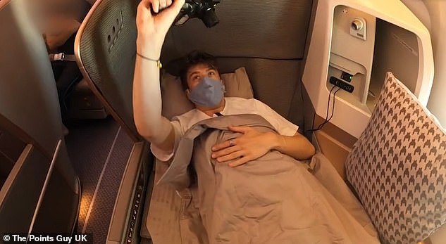 Travel experts review THREE classes simultaneously on a Singapore Airlines A350