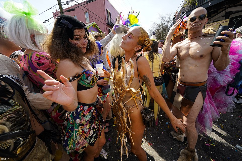 New Orleans’ final Mardi Gras parade is an explosion of color