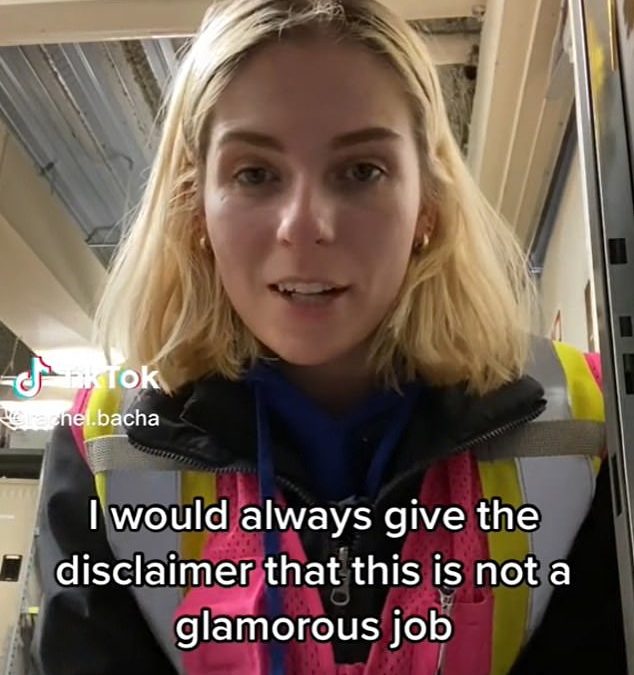 I’m an airport luggage handler and this is a day in my life