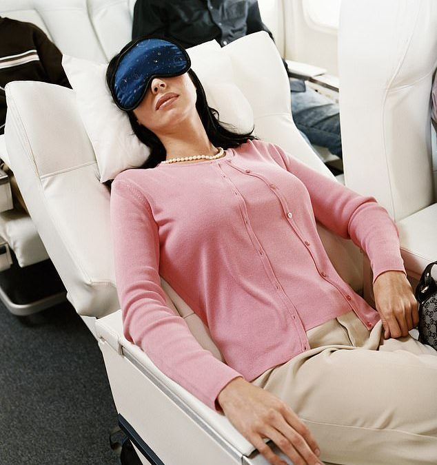 Social media user says travelers should ‘blast’ AC on passengers who recline seat too far back