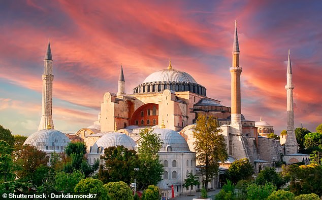 Turkey holidays: It’s East meets West in irresistible Istanbul