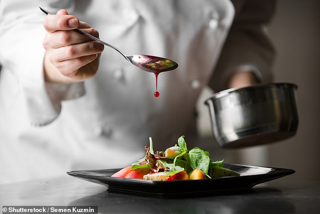 ‘Busy on a Monday night’: Diners reveal telltale signs of a good restaurant