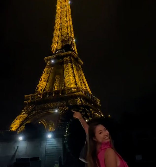 I paid just 25 euros for a meal with an amazing view of the Eiffel Tower