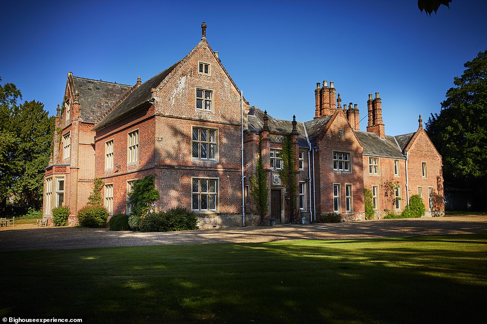 Revealed: Nine ENORMOUS holiday homes you can book right now for New Year’s Eve, from a Cotswold farmhouse to a Downton Abbey-like manor ‘perfect’ for a murder mystery