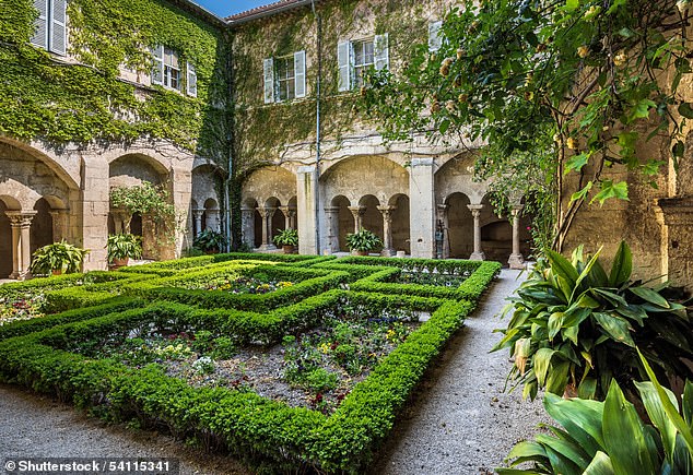 A brush with Van Gogh in picture-perfect Provence: How to create your own masterpiece… where the artist painted some of his best work