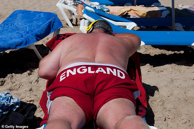 Brits warned of little-known rule at popular holiday destination that could see people fined £1,000