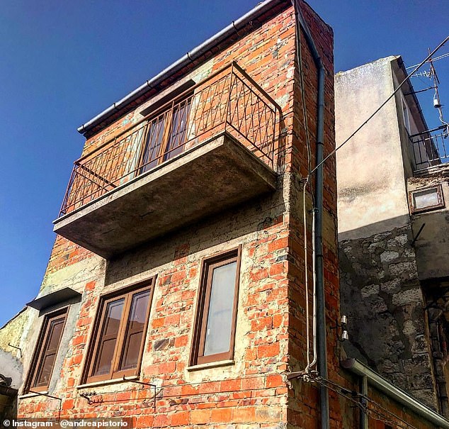 Pictured: The ‘world’s narrowest house’, which is only 3 feet wide… and built out of spite to spoil a neighbour’s view