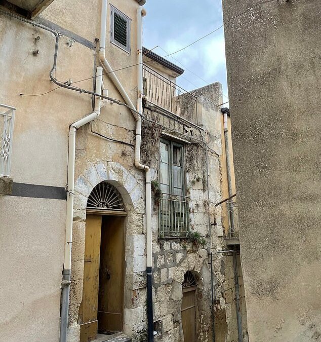 I bought a house for one euro and I’m happier than I’ve ever been. When I sit on the balcony in Sicily, I feel like I’ve won the lottery of life. Here’s how you can do it too…