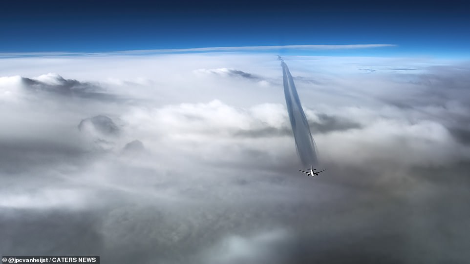The view from VERY far above: Incredible pictures taken from the cockpit of a jumbo jet show the Earth as you’ve never seen it before, from Manhattan to Dubai