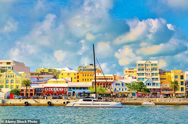 Britain – in paradise! Inside Bermuda, the island that offers pink beaches, turquoise waters, impressive shipwrecks – and familiar trappings of British life