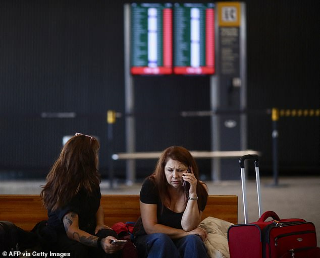 Airlines must now give automatic refunds on delayed and canceled flights