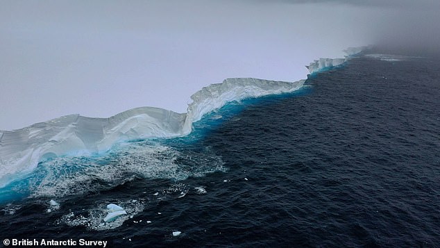 World’s biggest iceberg is on the move: Huge TRILLION-tonne ‘megaberg’ twice the size of Greater London has broken free – and is now drifting in the Southern Ocean