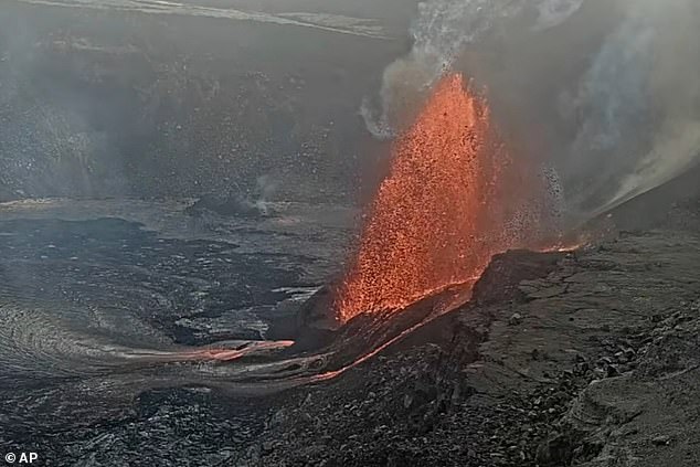 Kilauea volcano in Hawaii ERUPTS spewing lava hundreds of feet into the sky